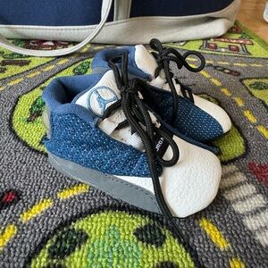 2c Jordan’s like new.